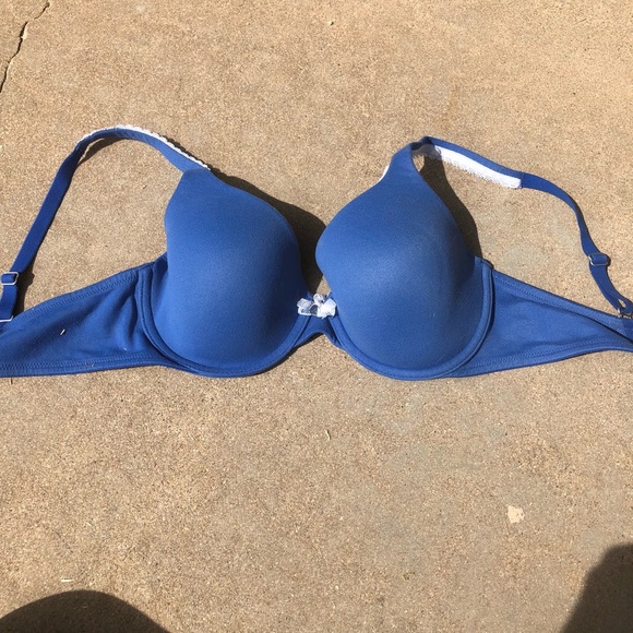 4 body by Victoria’s lined perfect coverage 34C - Picture 5 of 8